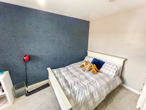 Bedroom- click for photo gallery